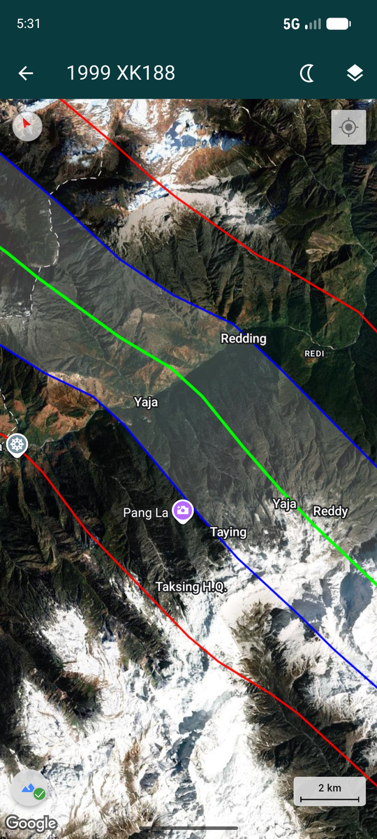 Closer view showing the path lines deflecting around ridges